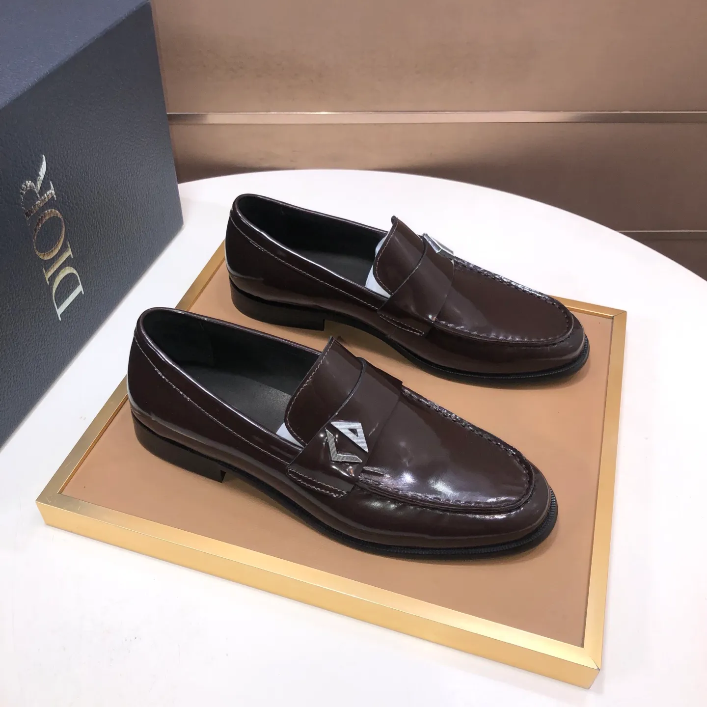 Men's shoes 💰580💰[Dior] (water-dyed cowhide lining) Dior original 1:1 high-quality factory, imported original materials, imported raw cowhide, water-dyed cowhide lining, original TPU outsole, code number: 39-44 (45 customized)
